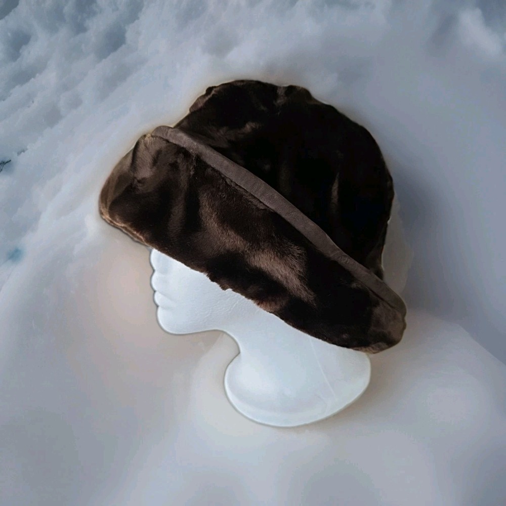 Rare Faux Fur Chocolate Brown Hat By Gilly Forge of London 100% Leather Trim